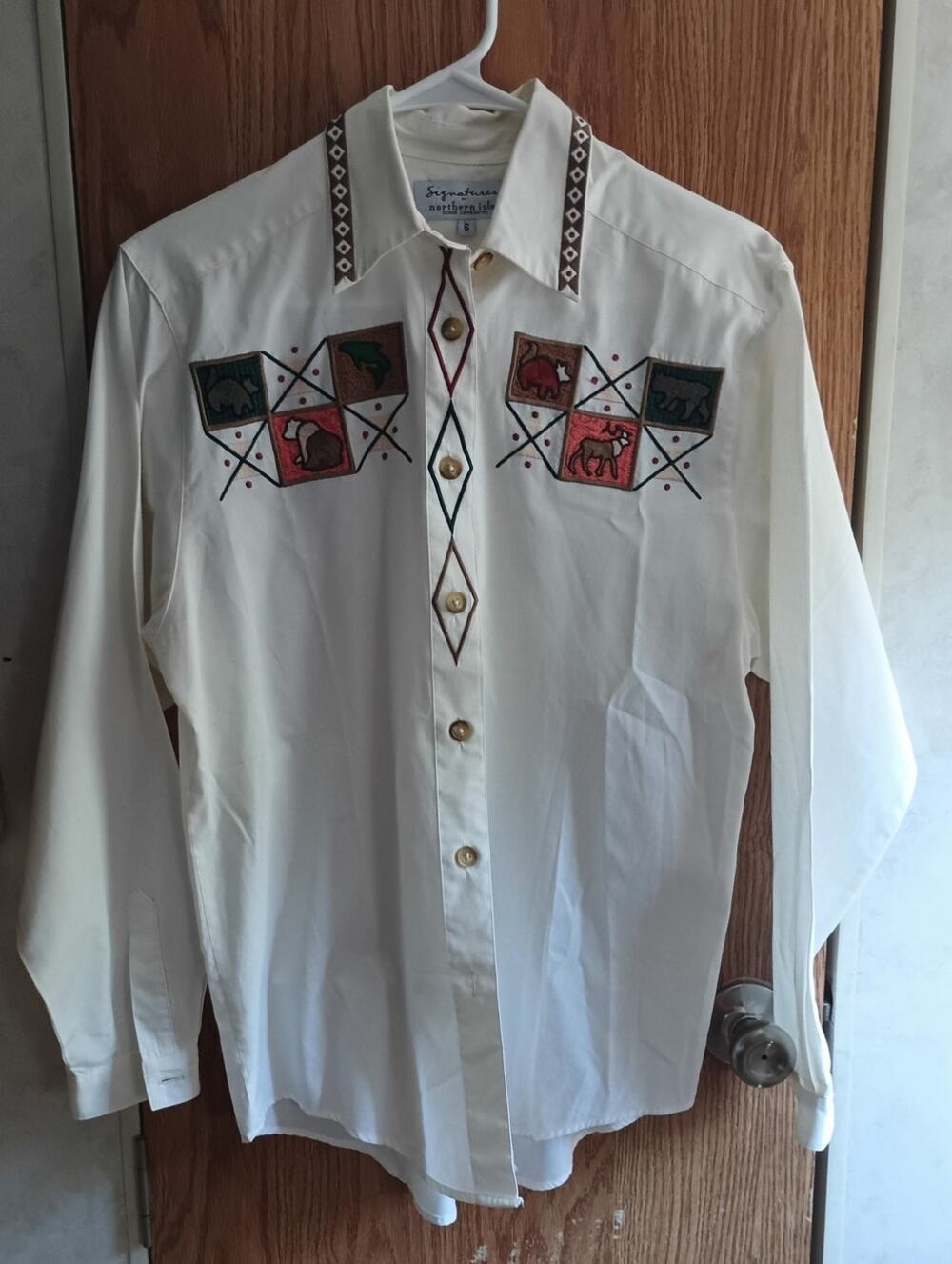 Vintage Signature Northern Isles Animal Embroidered Shirt Art to Wear Size 6